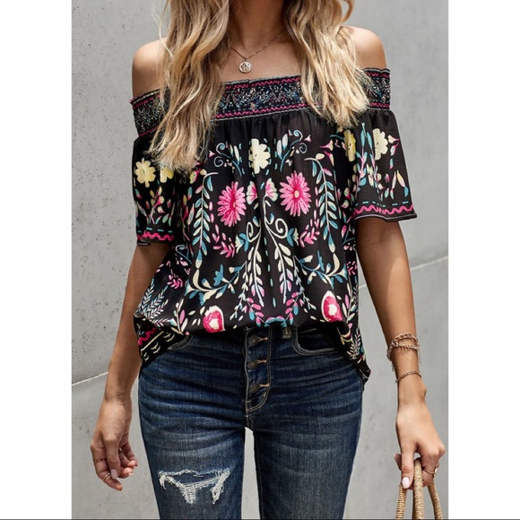 Black Floral Off-The-Shoulder Shift Top - Picture 2 of 6
